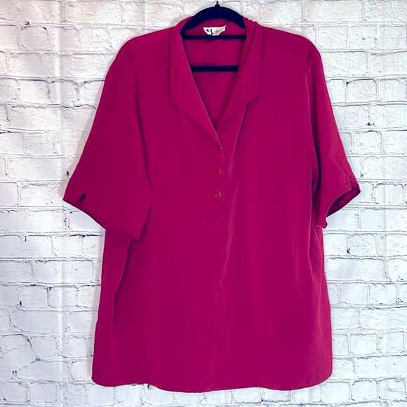 ⭐️Maggie Vintage Sweet shiny fuscia short sleeve collar button up blouse size 4X